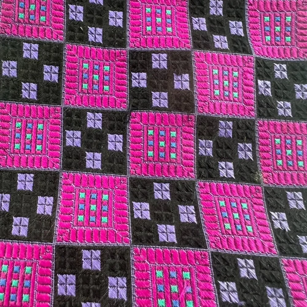 Robert Talbott Mens Tie Purple Square Geometric Silk HandSewn Embroidered